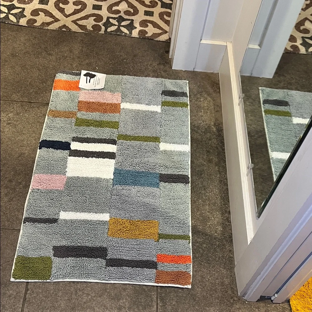 West Elm / Margo Selby / Organic / Tulip Fields Bath Mat / 20”x34”